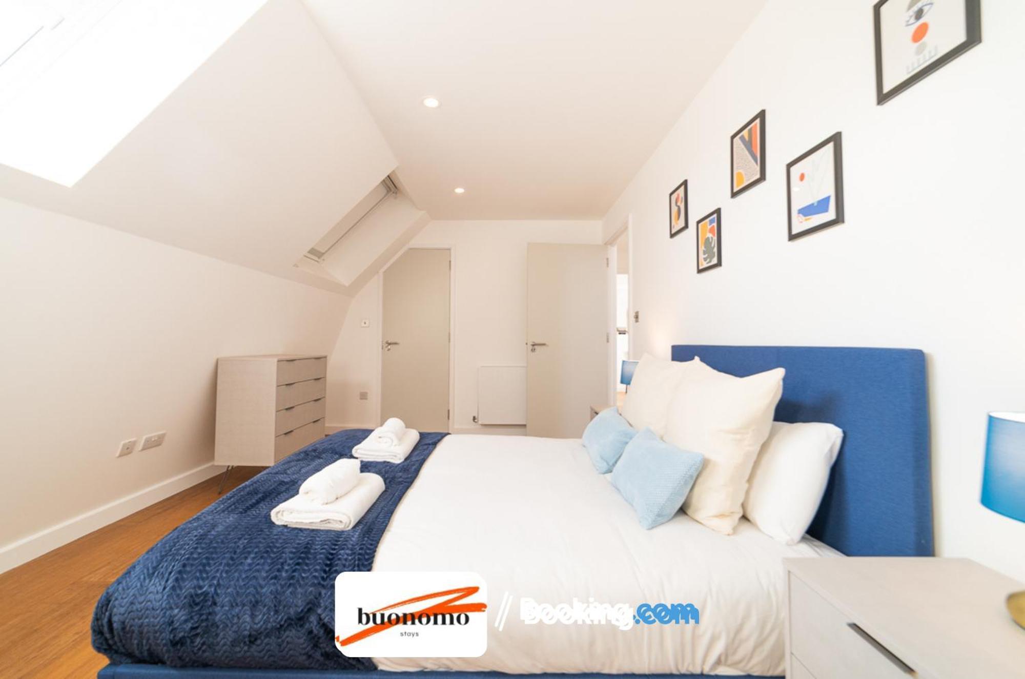 Two Bedroom Apartment At Buonomo Stays Short Lets & Serviced Accommodation Londres Exterior foto
