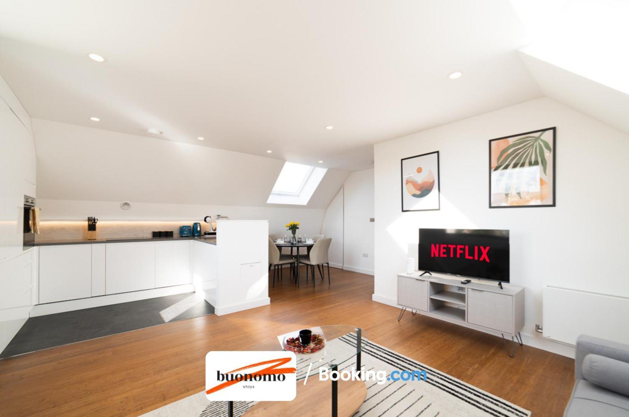 Two Bedroom Apartment At Buonomo Stays Short Lets & Serviced Accommodation Londres Exterior foto